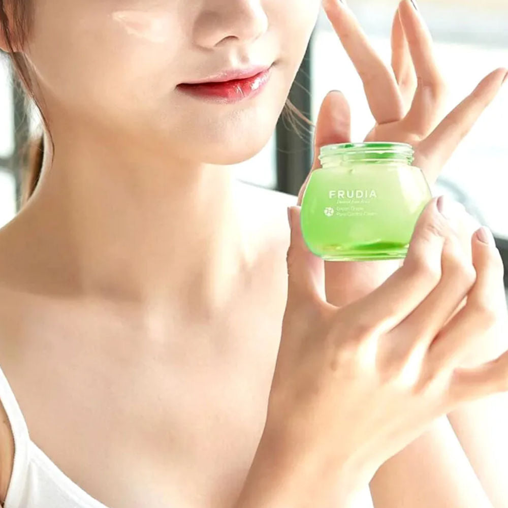 FRUDIA Green Grape Pore Control Cream Mattierende Gel Creme - 55 g
