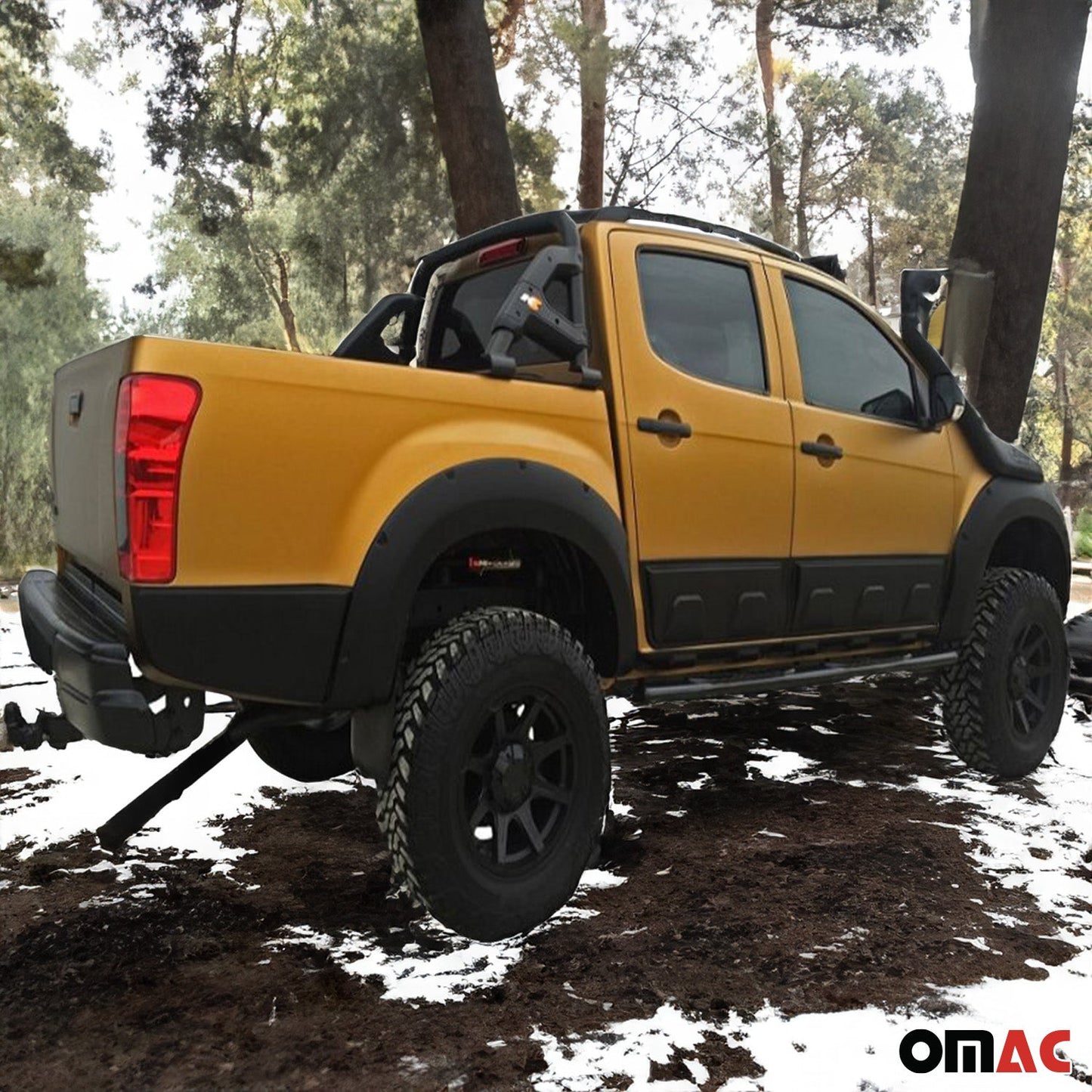 Bandă de protecție laterală pentru ușă Isuzu D-Max 2012-2019, neagră, 4 buc.