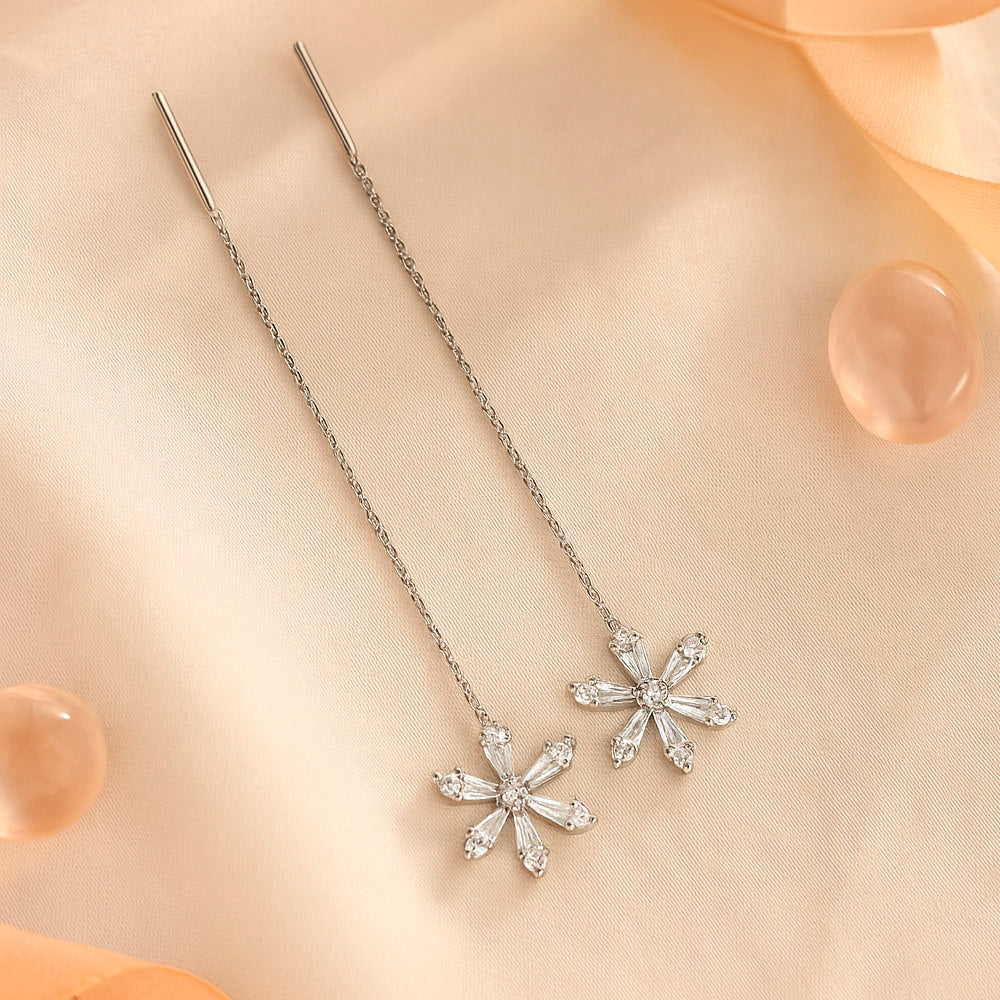 Cercei cu șurub din argint 925, formă de fulg de nea