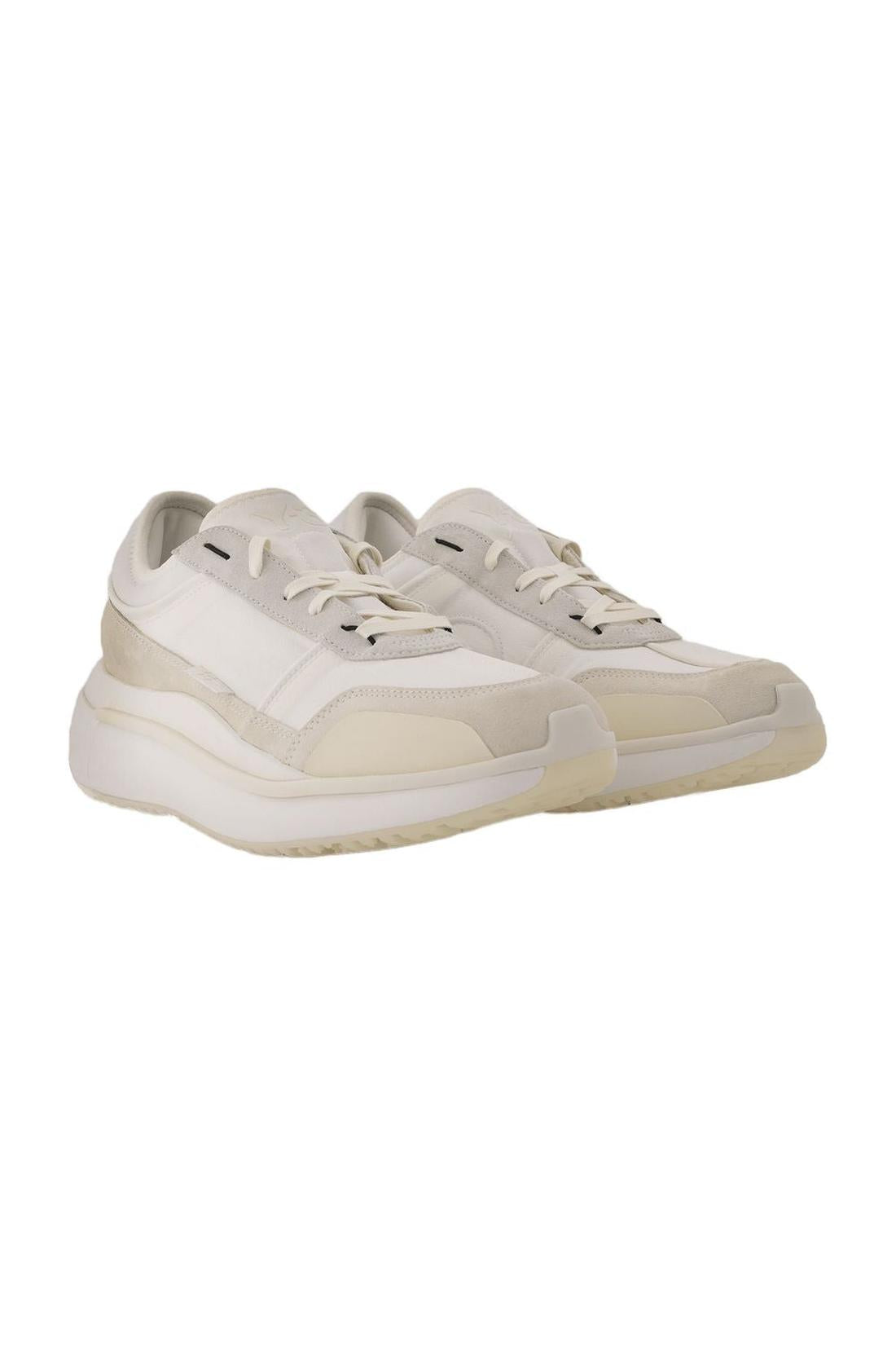 Sneaker Ajatu Run in weiß