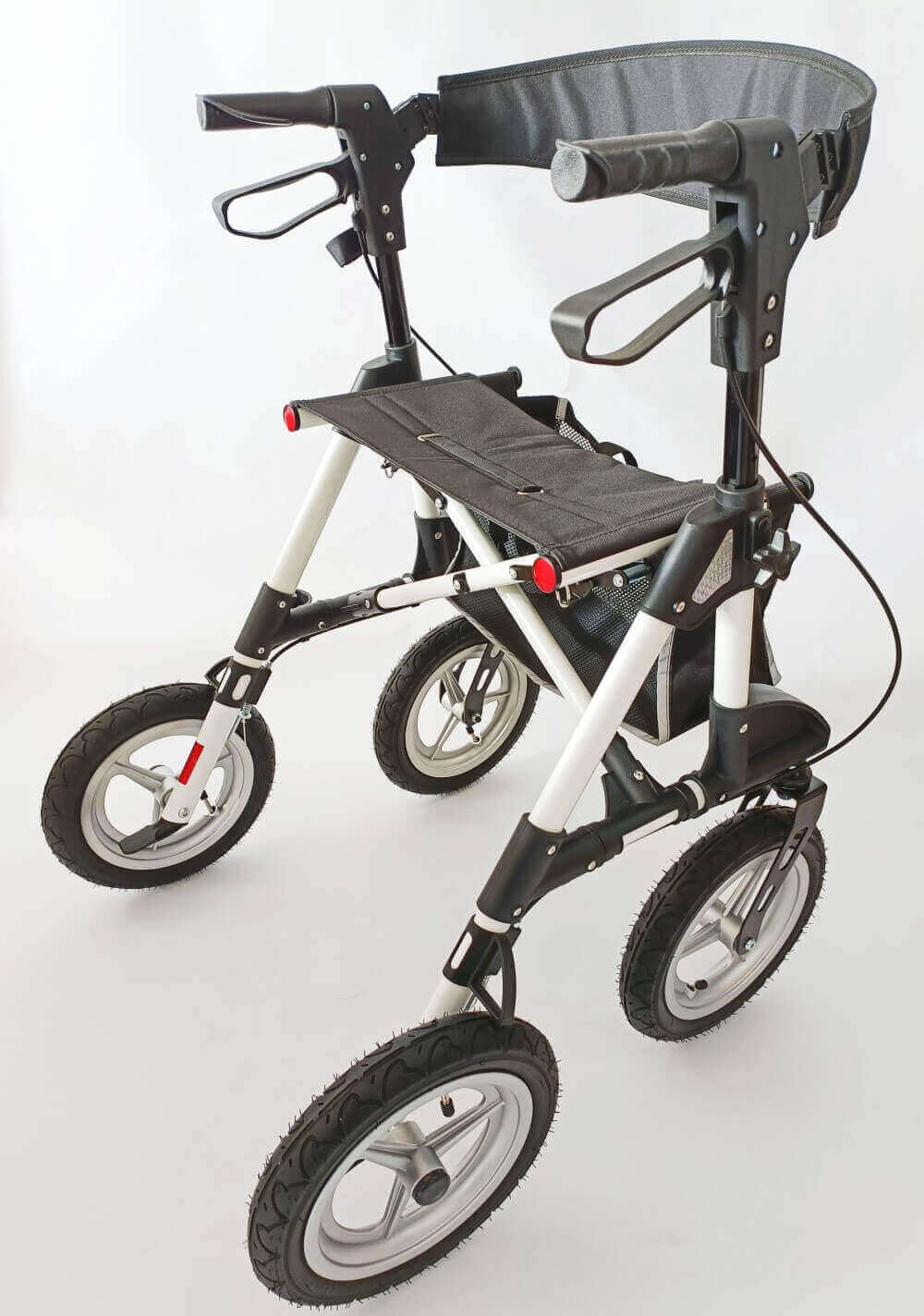 Rollator de exterior Antar cu anvelope pneumatice - AT51031