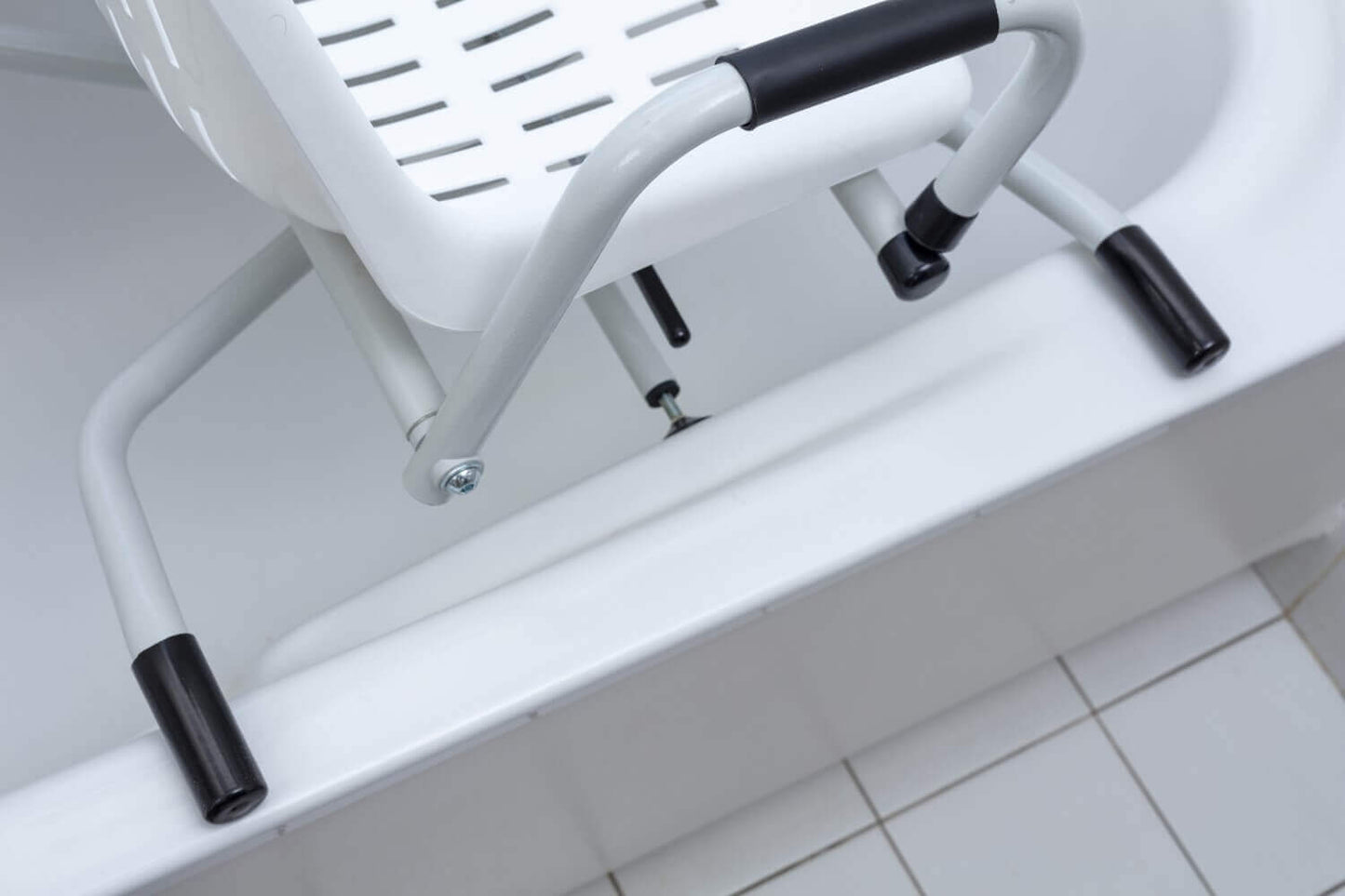 Scaun de cadă Atlantis IV, rotativ la 360°, cu cotiere