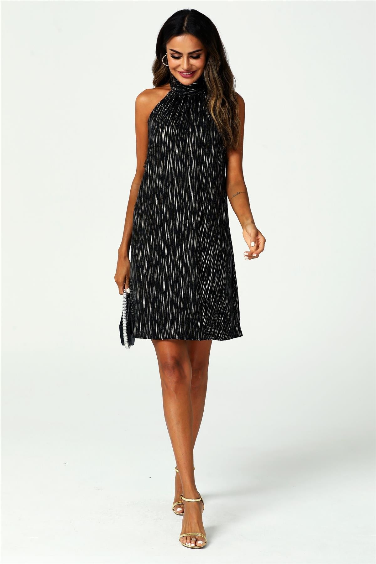 Rochie mini neagră cu imprimeu auriu și legături la spate cu decolteu halter