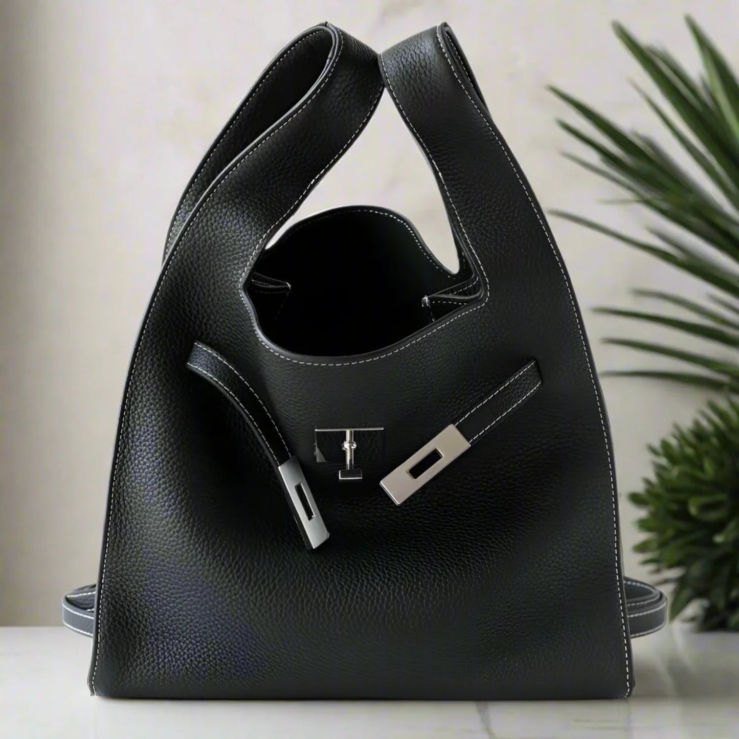 ARI bag classic curve underarm shoulder in fine leather