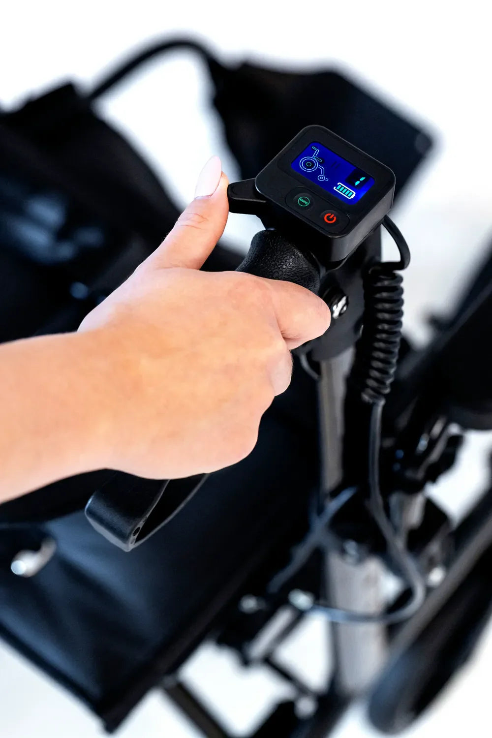 Rollator/scaun cu rotile electric Antar, soluție modernă 2 în 1 – AT52334