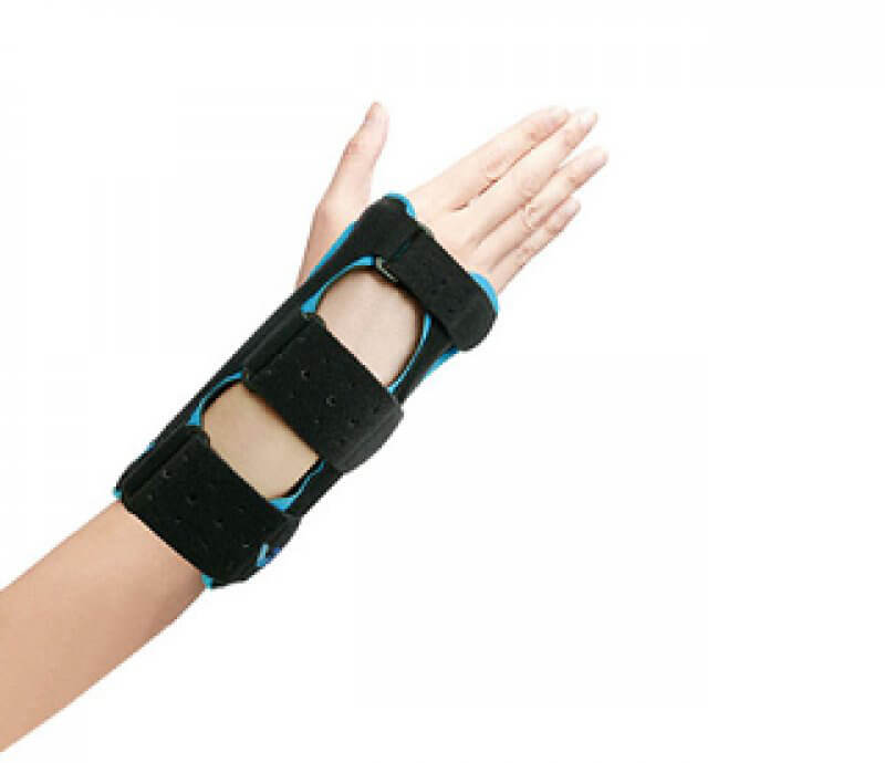 Orteză stabilă pentru încheietura mâinii cu atelă pentru reabilitare și viața de zi cu zi – AT53031