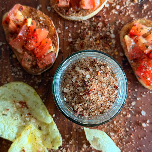 Naturfranz Chili Mint cu sare și mentă picantă - Paste pentru pizza, vegan Conținut 100g Nivel de condimente 3 Dimensiuni 4x4cm