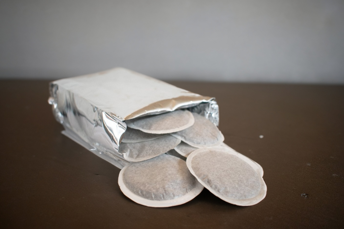 Yvette Kaffee Dark Kaffeepads Intensives Aroma - Inhalt 100 Pads (4x25), Kompatibel Mit Padmaschinen