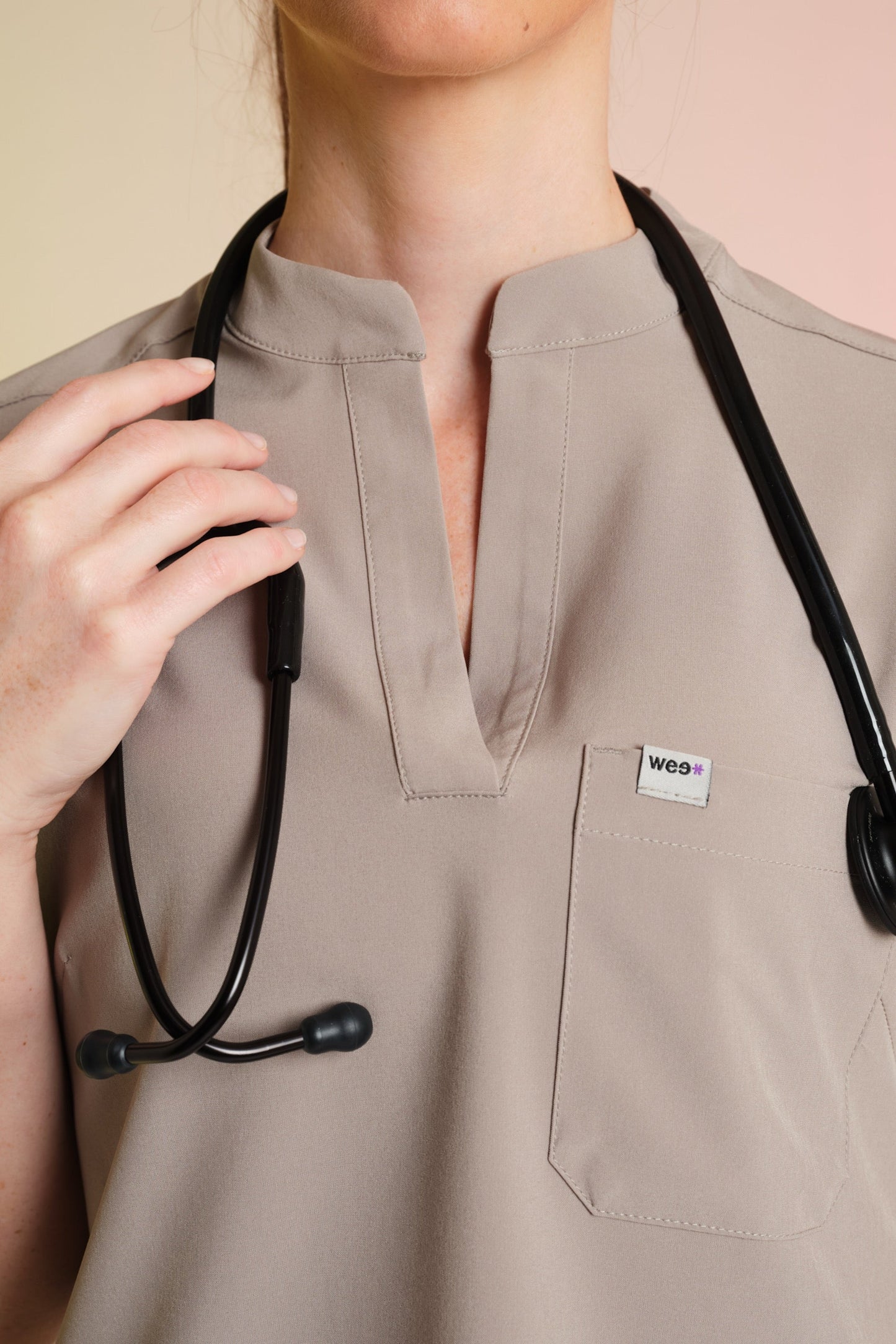 Active Scrub Top "Jackie" – Beige