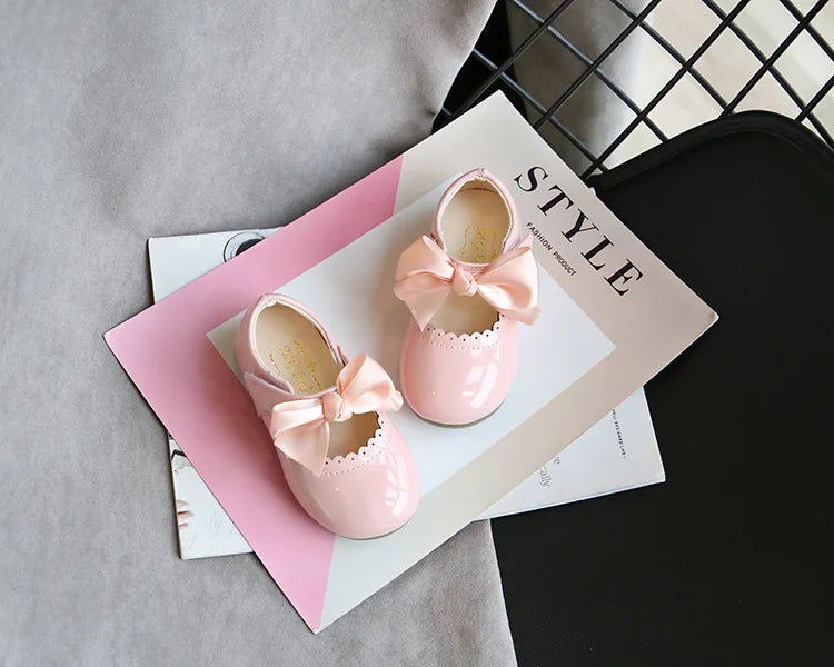 Baby Prinzessin Mädchen Schuhe 2025 - Frühling Herbst Süße Schleife Lackleder - Tanzschuhe Erste Laufschuhe Kinder