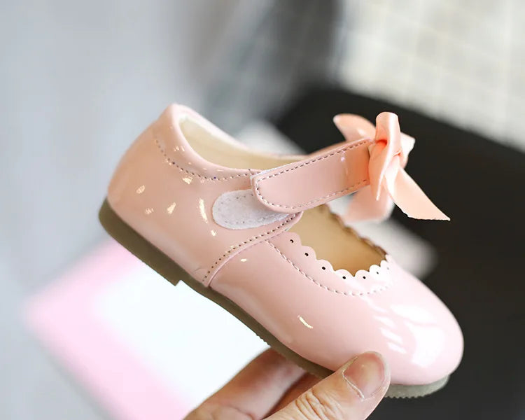 Baby Prinzessin Mädchen Schuhe 2025 - Frühling Herbst Süße Schleife Lackleder - Tanzschuhe Erste Laufschuhe Kinder