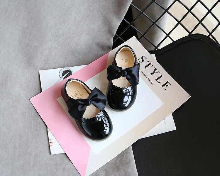 Baby Prinzessin Mädchen Schuhe 2025 - Frühling Herbst Süße Schleife Lackleder - Tanzschuhe Erste Laufschuhe Kinder