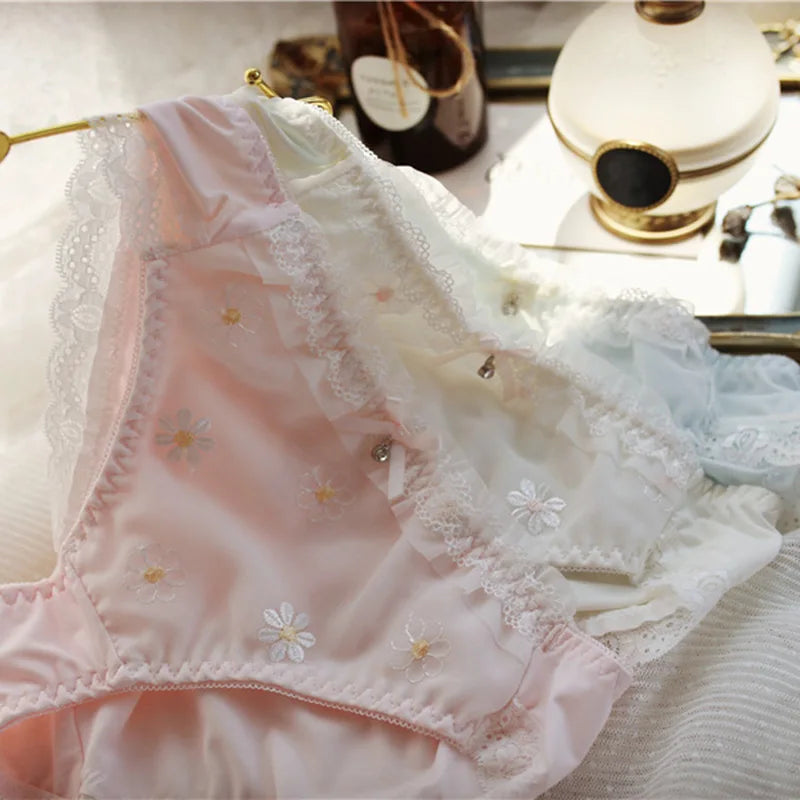 Flower Embroidery Milk Silk Panties Women elegant Lace Silky Smooth Seamless Female Underwear Cute Lovely Sweety Lingerie Breifs