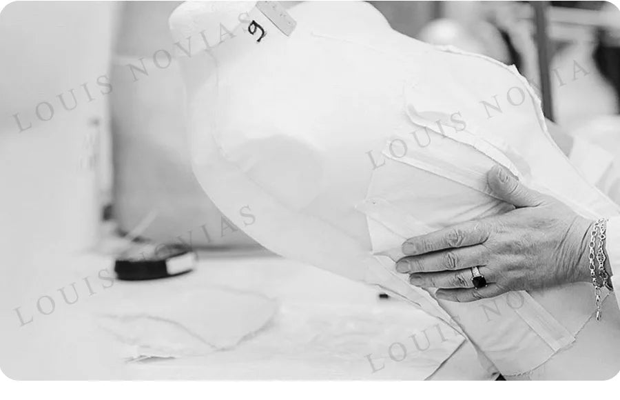 LOUIS NOVIAS Romantische Hochzeitskleider Für Frauen Off Shoulder Backless Appliques Sweetheart Hochzeitsgown Vestidos De Novia