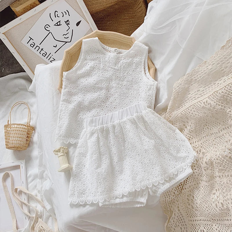 Girls Outfit Set 2022 Summer Clothing Sets Hollow Lace Suit Baby Casual Sleeveless T-shirt+Shorts Kids Clothes Sets Baby Clothes