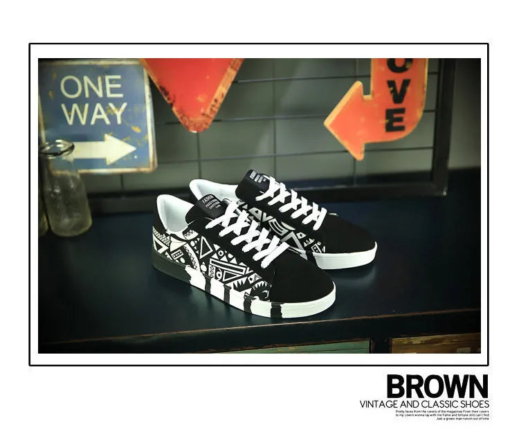 Men Sneakers Casual Shoes Men Lovers Printing Fashion Flat Tenis Masculino Vulcanized Shoes Zapatos De Hombre
