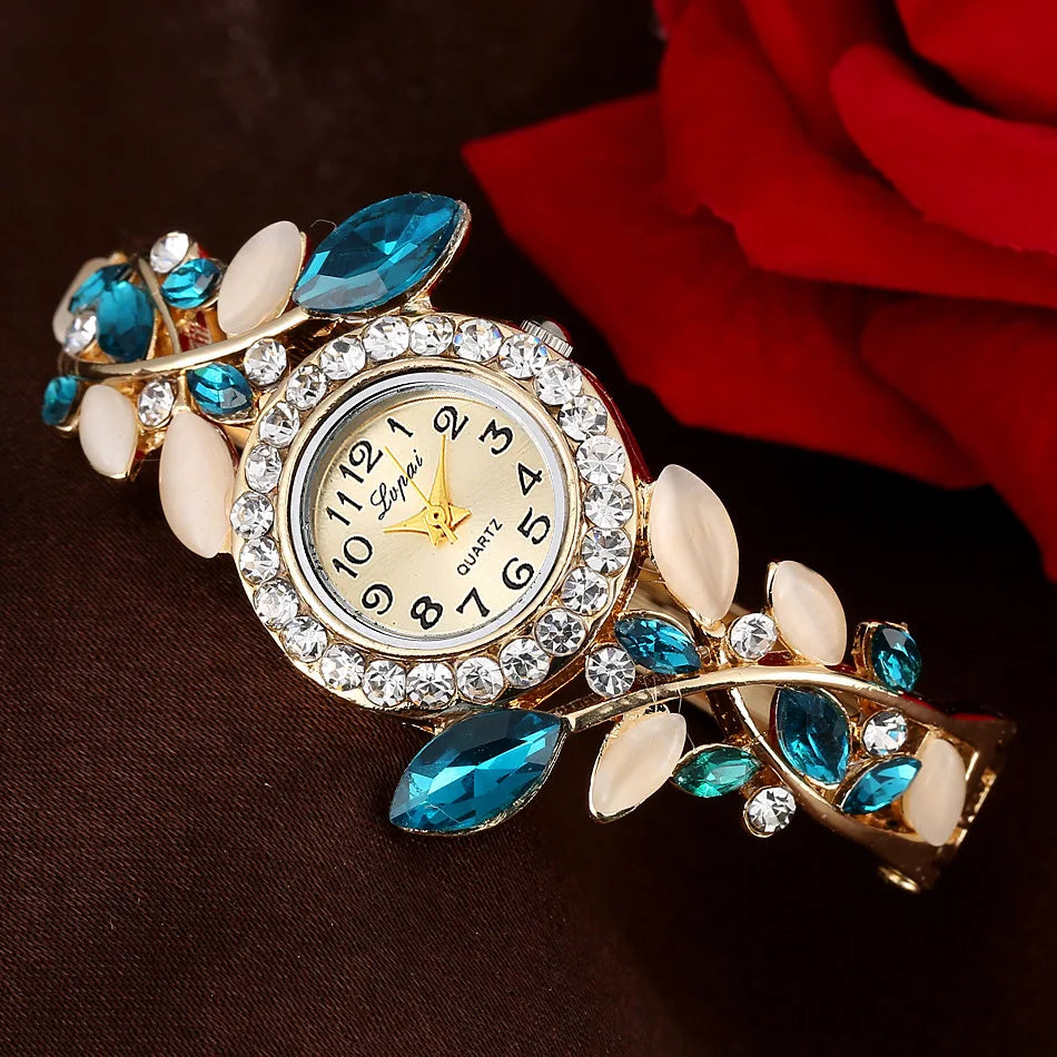Damen-Uhr 2025: Fashion Women Watch Luxury - Rhinestone Metal Quartz Retro Flower Bangle Collection