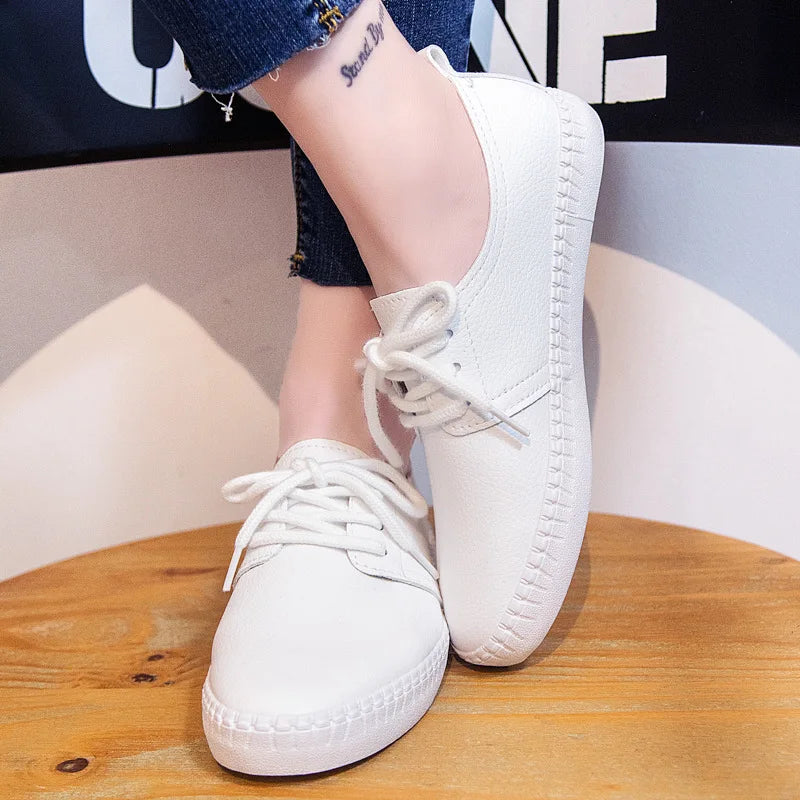 Women White Sneakers Solid Color Basic Style All Match Lady Shoes Flat Heel Soft Leather Lace Up Good Quality Girls Shoe Black