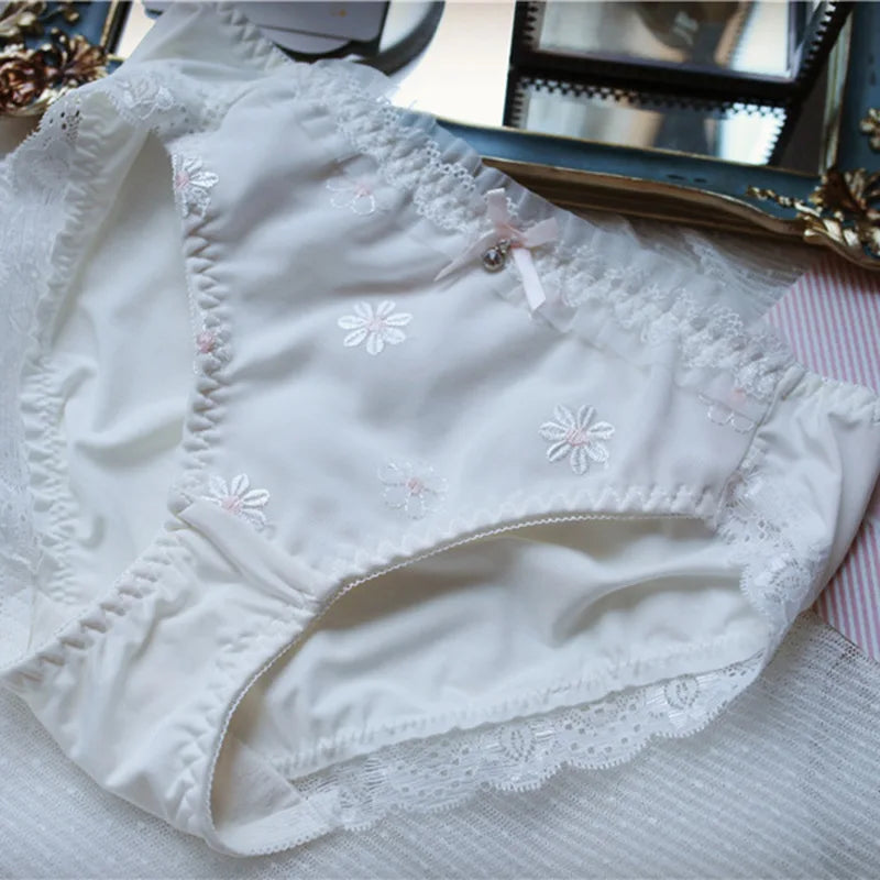 Flower Embroidery Milk Silk Panties Women elegant Lace Silky Smooth Seamless Female Underwear Cute Lovely Sweety Lingerie Breifs