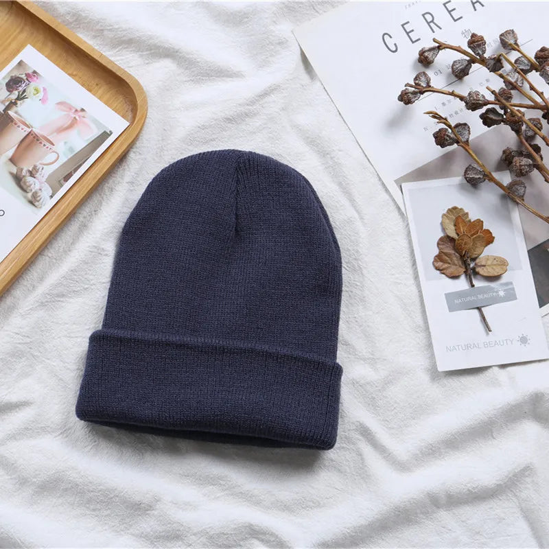 UrbanCap Skullie Warm - 25 Farben, Einheitsgröße, Elastisch