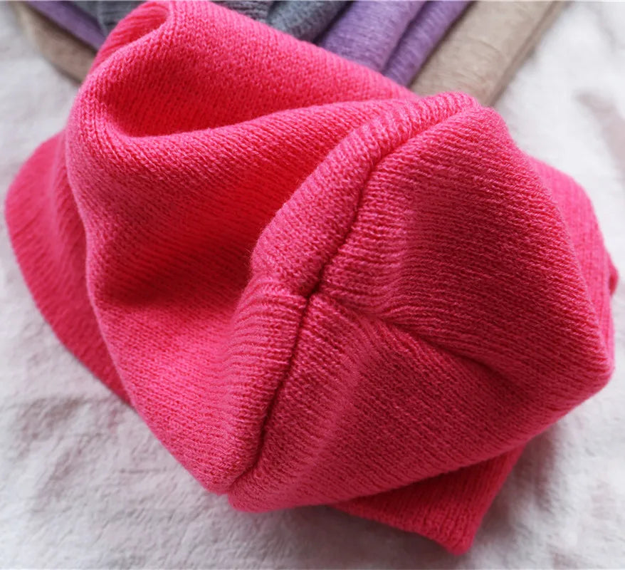 UrbanCap Skullie Warm - 25 Farben, Einheitsgröße, Elastisch