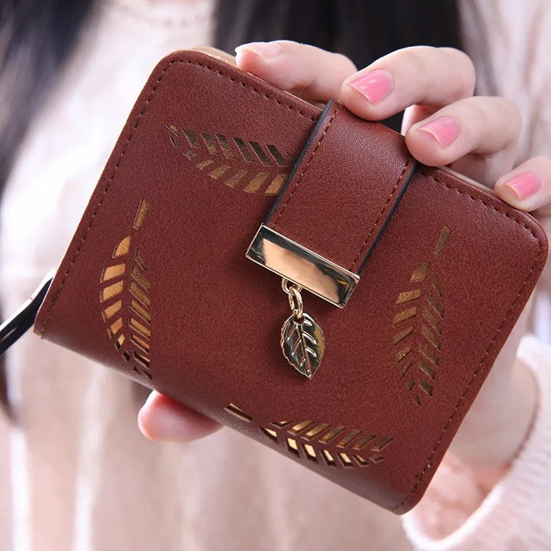 Frauen PU Leder Geldbörse Portemonnaie Kompakt Stilvolle Brieftasche mit Kartenfächern