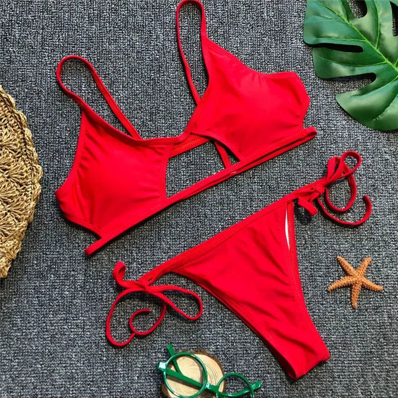 Ausgehöhlter Roter Sexy Bikini Set 2025: String Push Up Gebunden Thong - Frauen Schwimmbekleidung Brasilianischer Bikini Badeanzug Schwimm Wear Atemberaubend