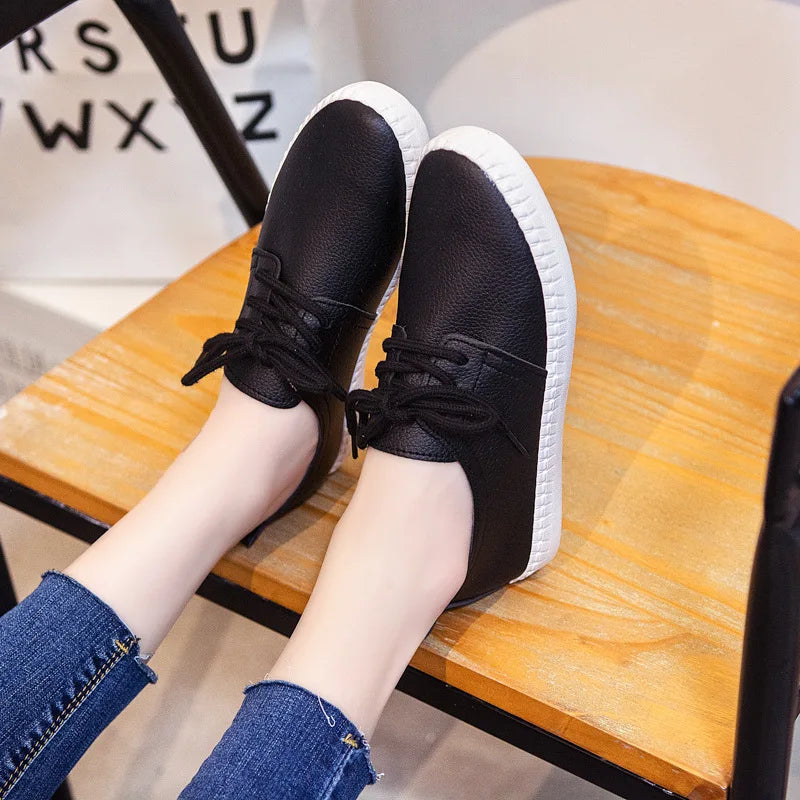 Women White Sneakers Solid Color Basic Style All Match Lady Shoes Flat Heel Soft Leather Lace Up Good Quality Girls Shoe Black