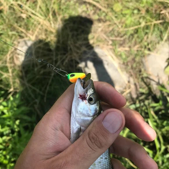 OUTKIT Neuer Metall Mini VIB Mit Löffel Angelköder 6g10g17g25g 2cm Angel Tackle Pin Crankbait Vibration Spinner Sinkend Köder