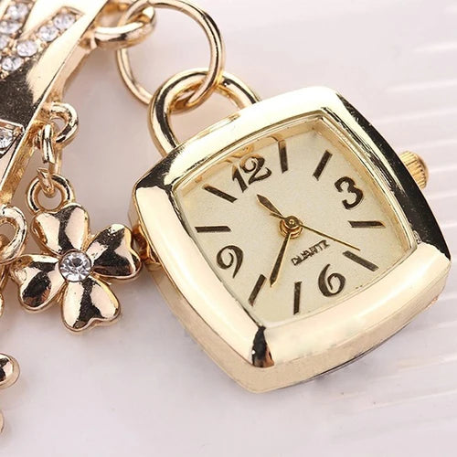 Uhr Frauen Frauen Love Letters Strass Eingelegte Kette Armband Blume Anhänger Handgelenk Uhr Reloj Mujer Damen Kleid Uhren Geschenk