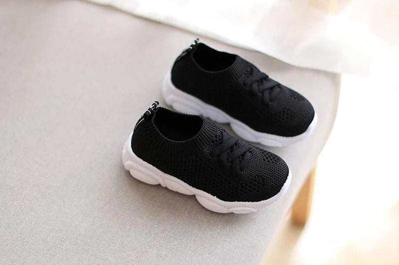 Kinder-Sneaker 2025: Non-Slip Soft-Sole - Spring Summer Collection