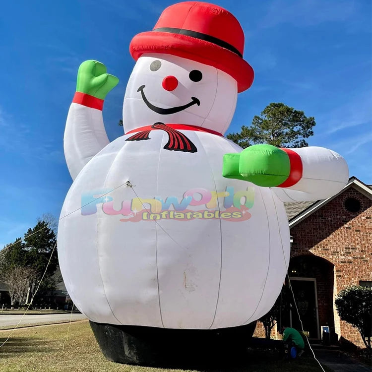 Outdoor Giant Santa Claus Inflatable Christmas Decoration with Blower and Balloon Waterproof & Weather Resistant