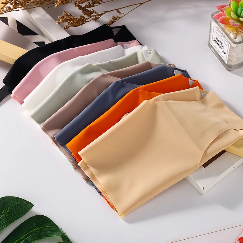 Damen Unterwäsche Set 2025 - 7PCS/Set Seamless Silk Briefs Sexy Panties Comfortable