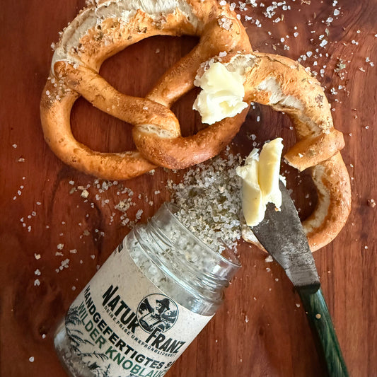 Usturoi sălbatic, usturoi ursului, usturoi natural, sare - Conținut 100 g, dimensiune 6x6 cm, putere 0 W