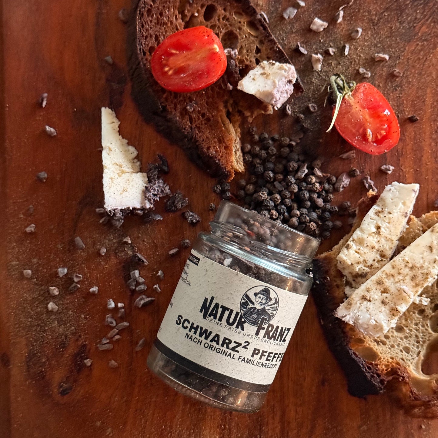 NATURFRANZ Czarny² Pieprz o smaku ciemnej dziczyzny - Pojemność 50 g, Rozmiar 5 cm