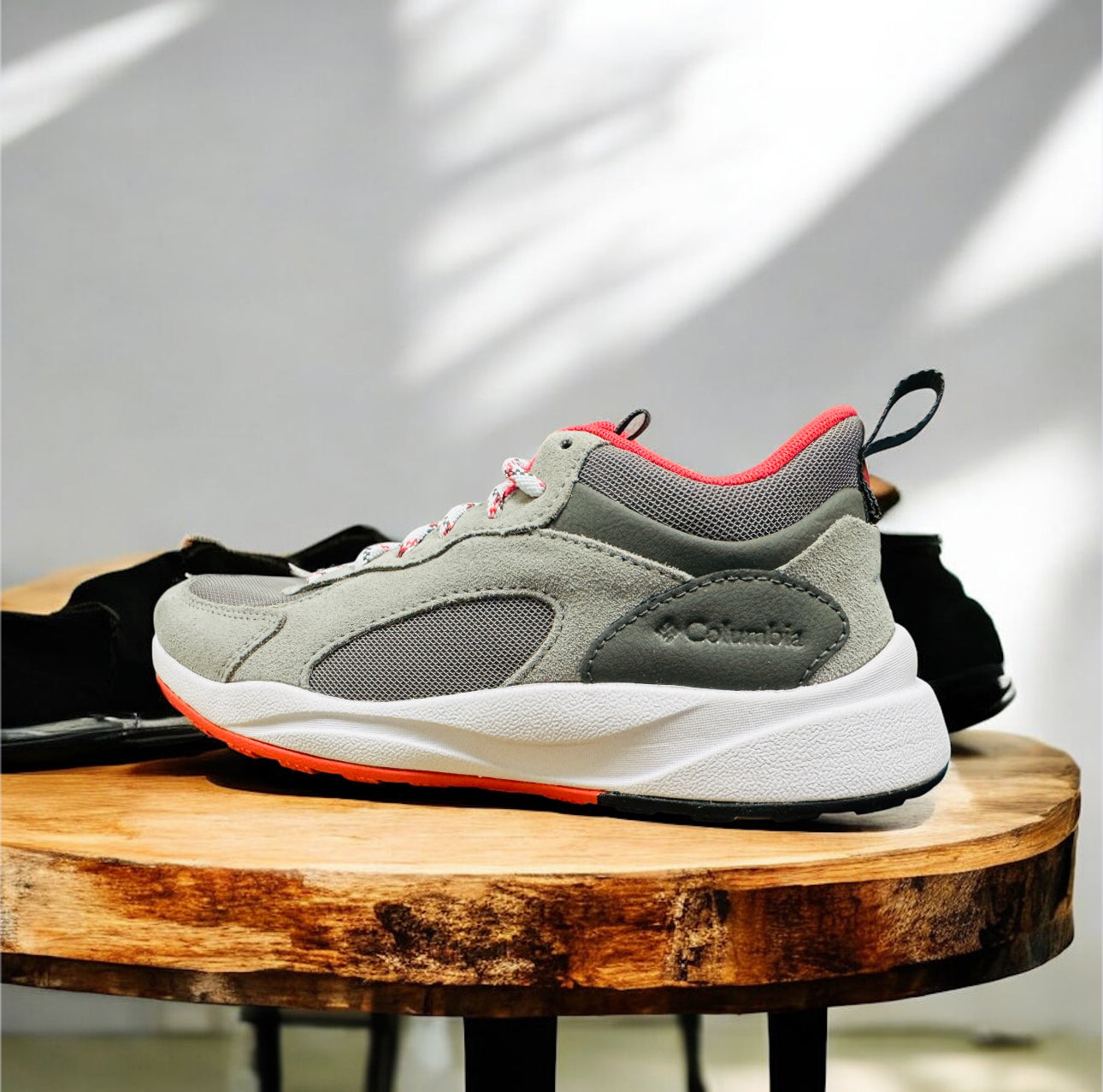 Columbia Pivot TM MID WP Damen Trekking / Wanderschuhe