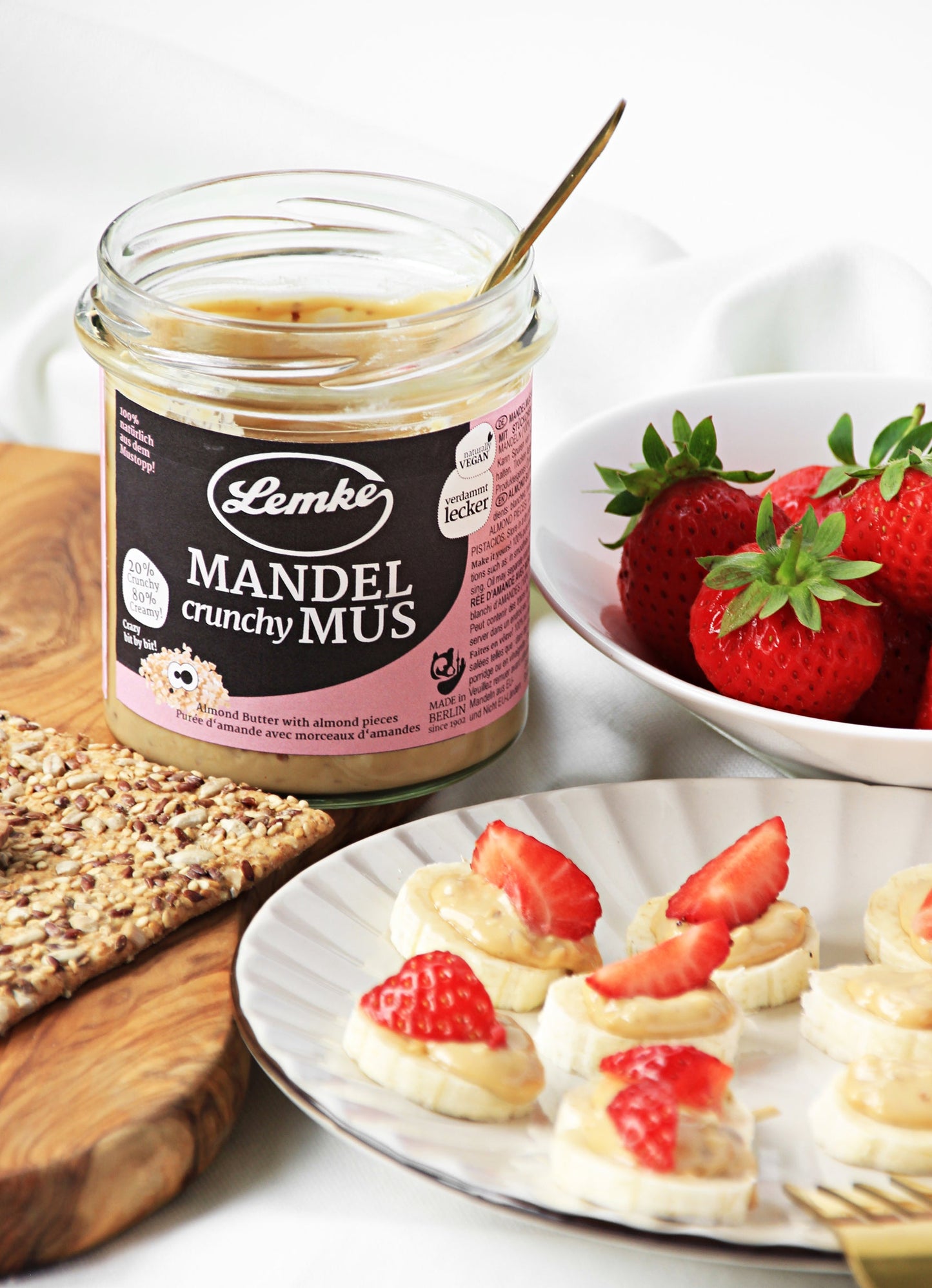 Unt de migdale crocant Lemke - 80% unt de migdale cremos, borcan de 250 g, 19% proteine, vegan