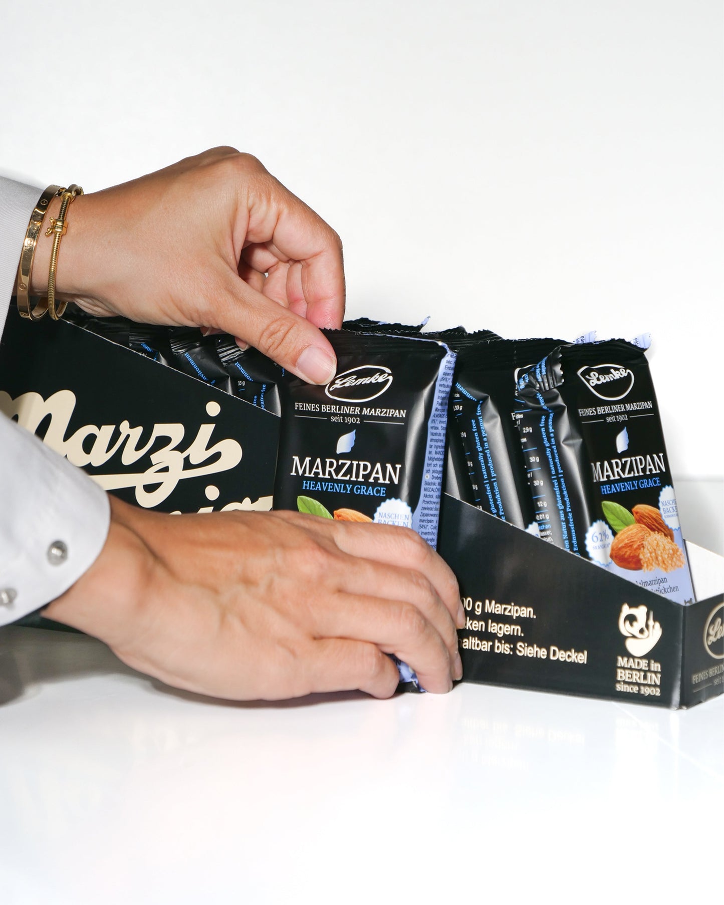 Marțipan Lemke Fine Berlin - 62% conținut de migdale, 8% bucăți de migdale, vegan