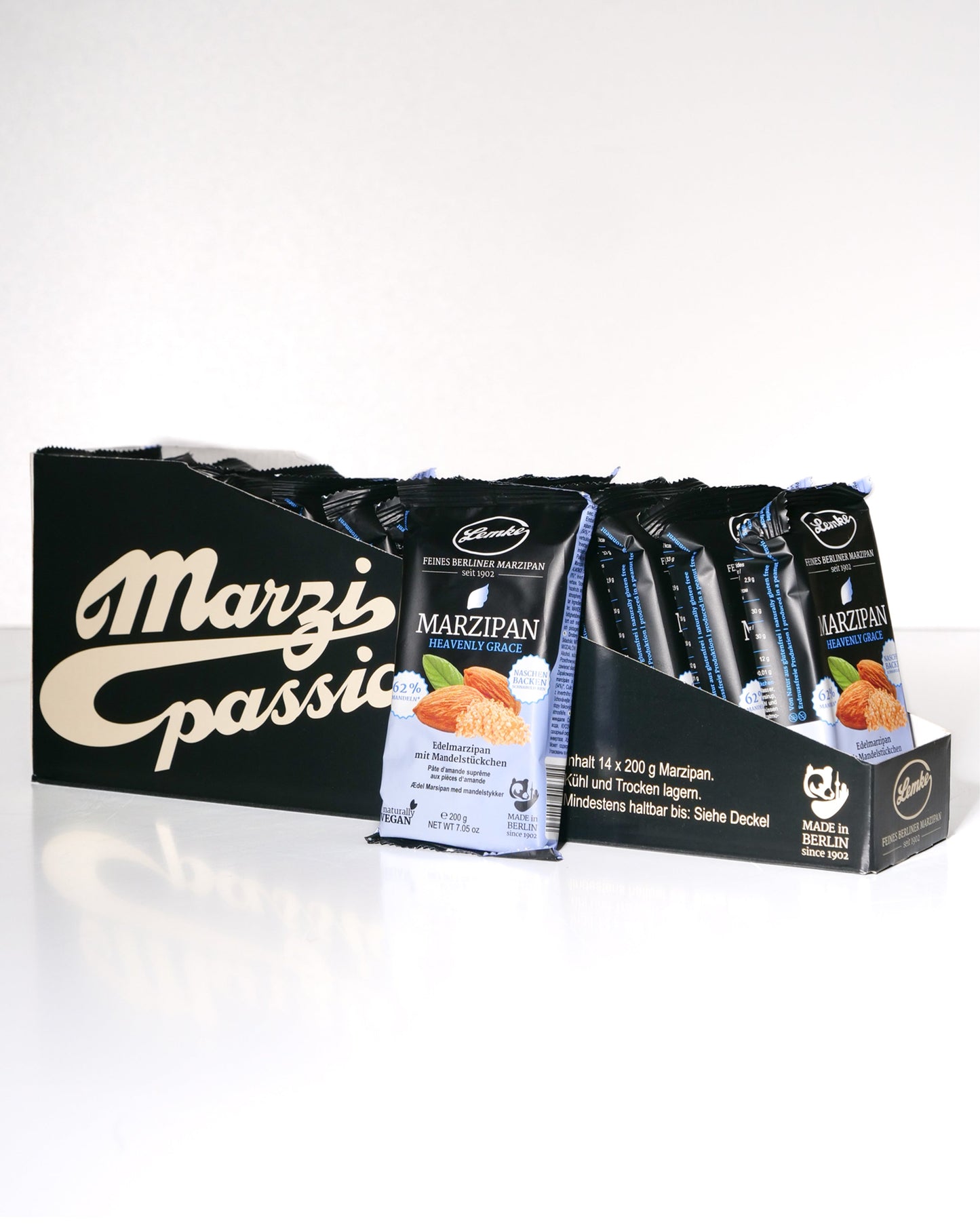 Marțipan Lemke Fine Berlin - 62% conținut de migdale, 8% bucăți de migdale, vegan