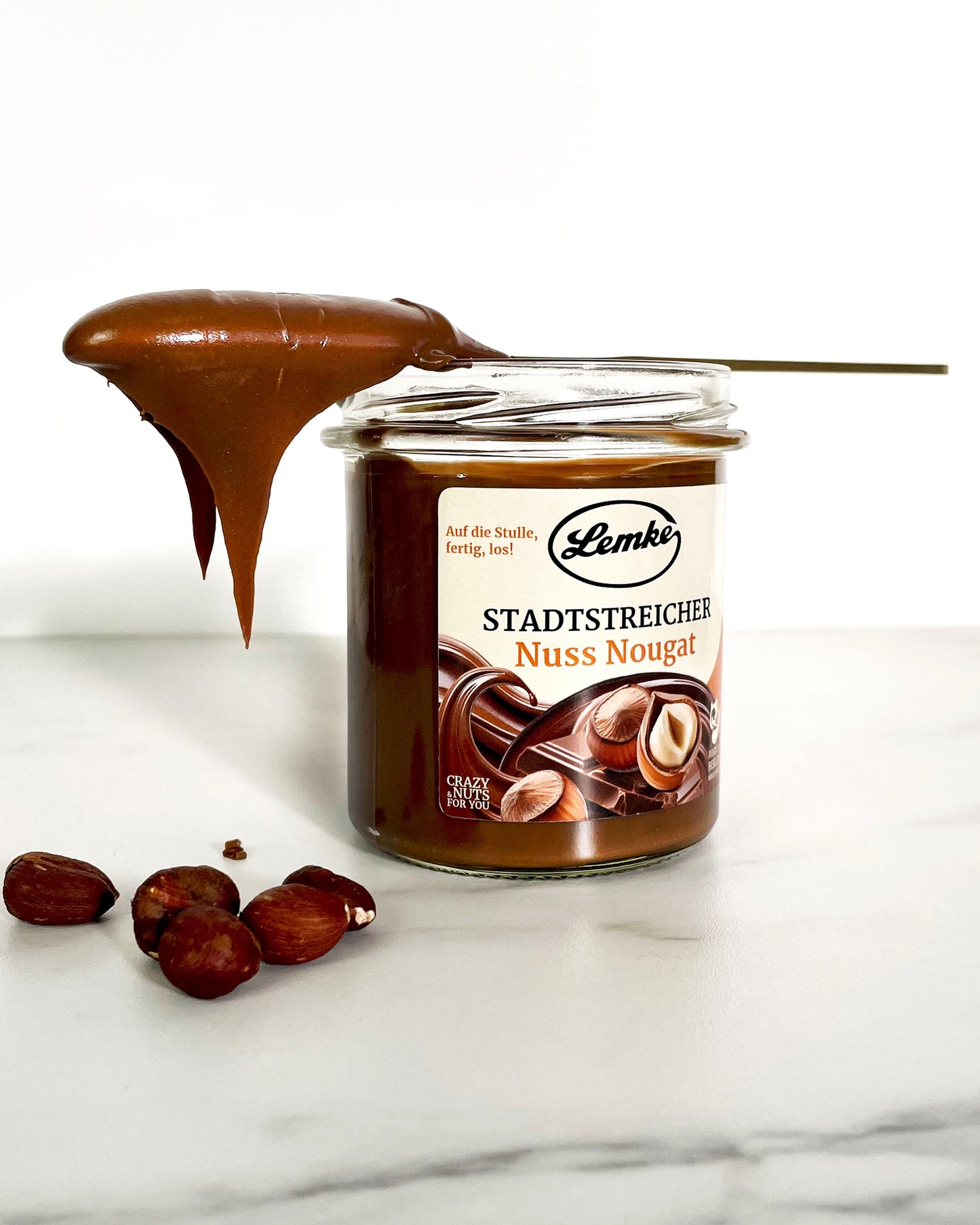 Cremă de nuga cu nuci City Stroller - Caracteristică principală: Cremă de nuga cu nuci, 17% miez de alune, cremă dulce