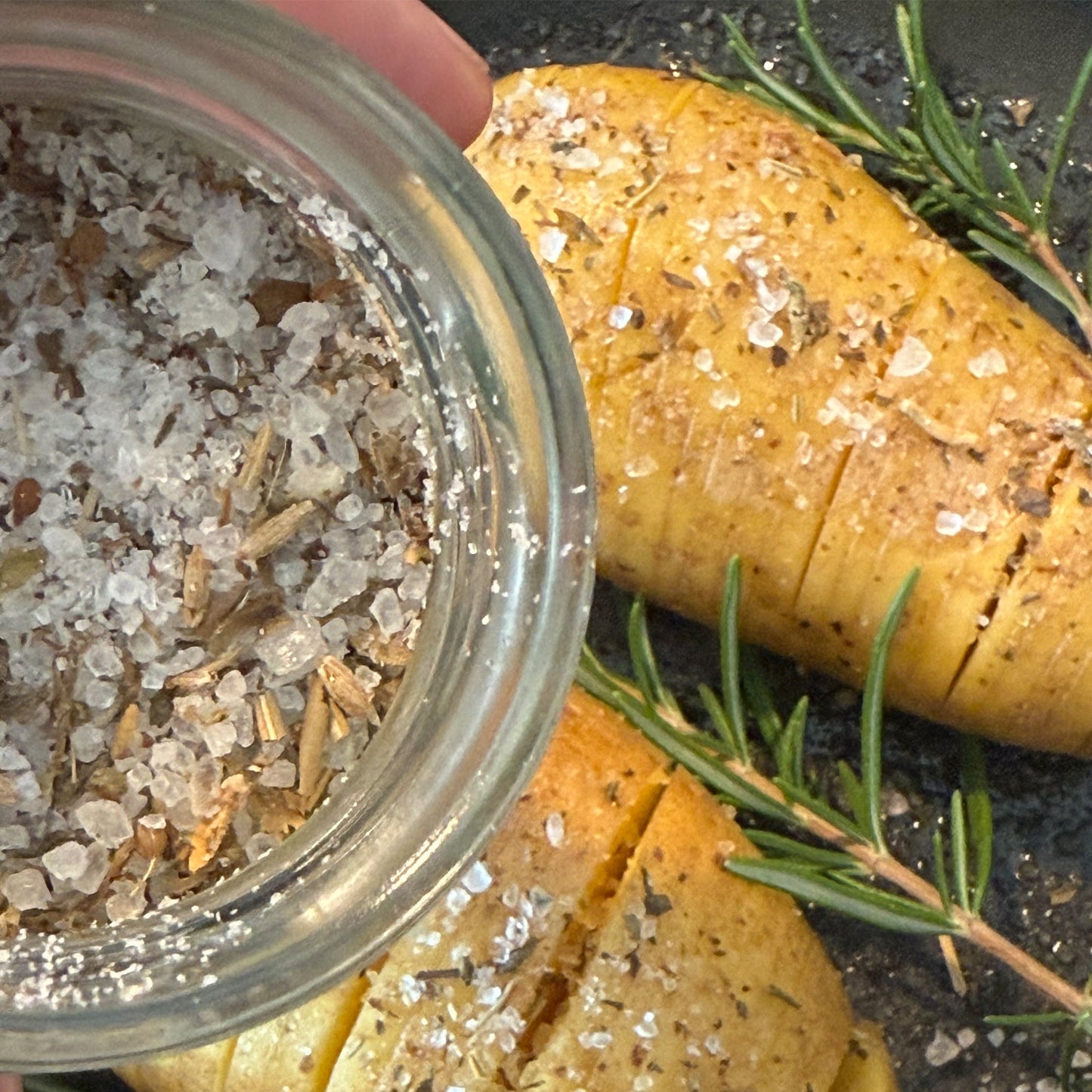 Sare mediteraneană Naturfranz cu arome de plante: rozmarin, busuioc, cimbru, anason, flori de lavandă - 250 g granulație fină