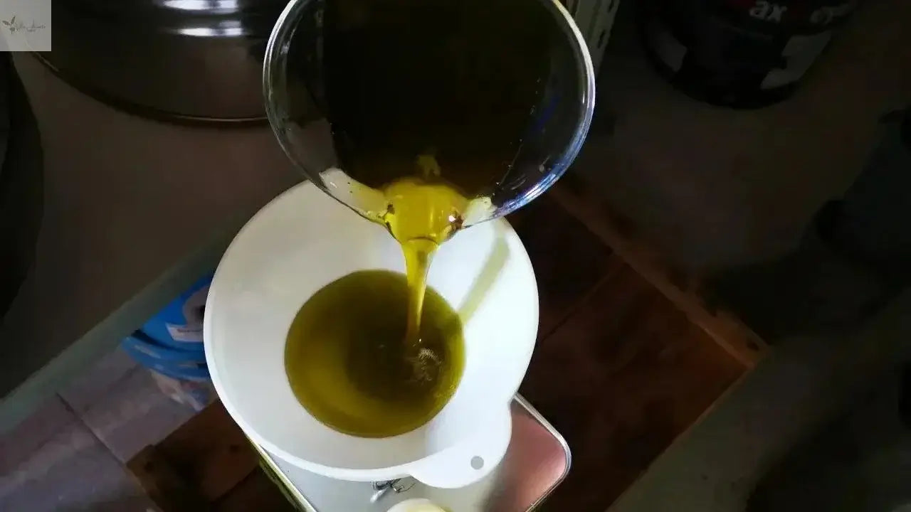 Ulei de măsline extravirgin Villa Annette Calabria Native - Capacitate 500 ml, presat la rece