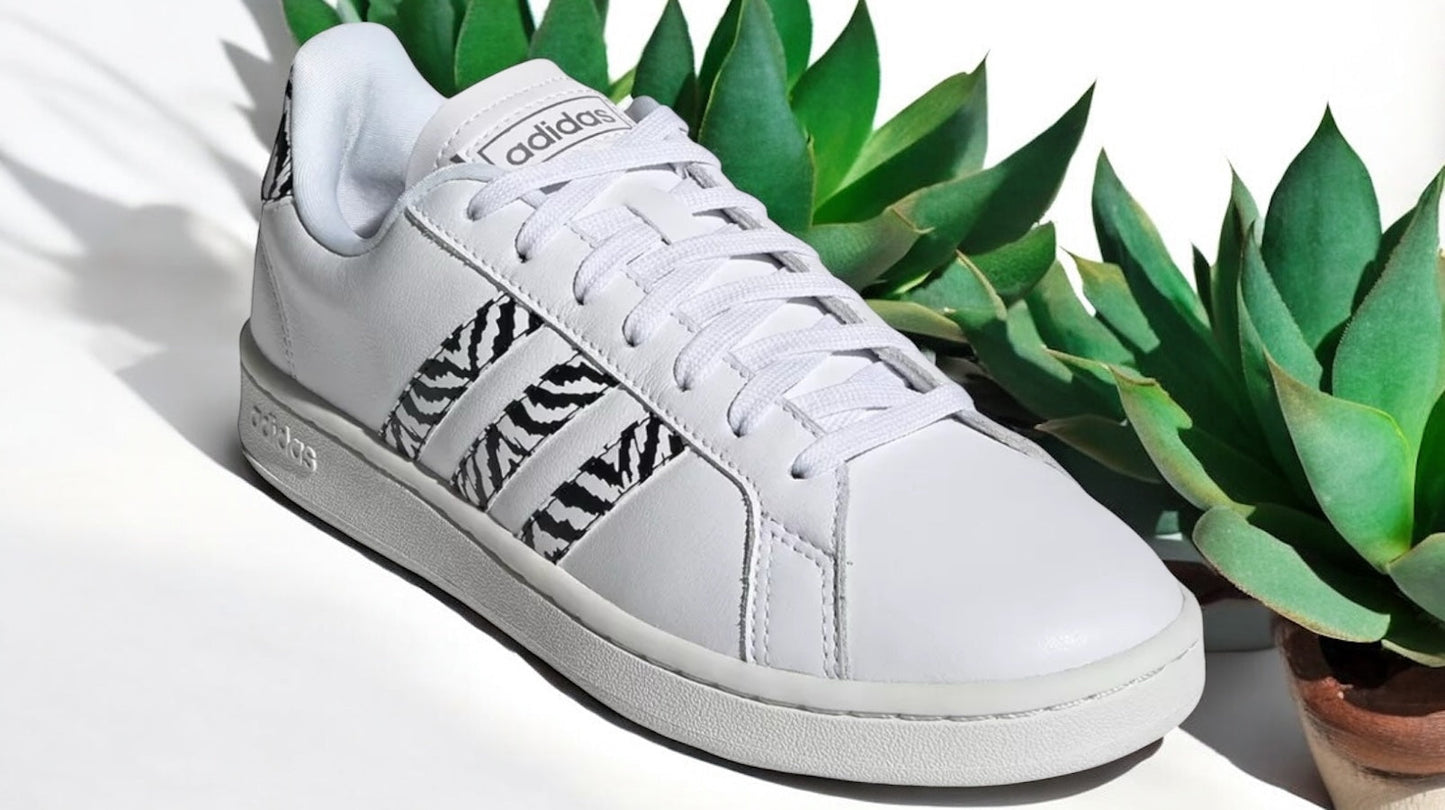 Pantofi sport Adidas Grand Court pentru femei