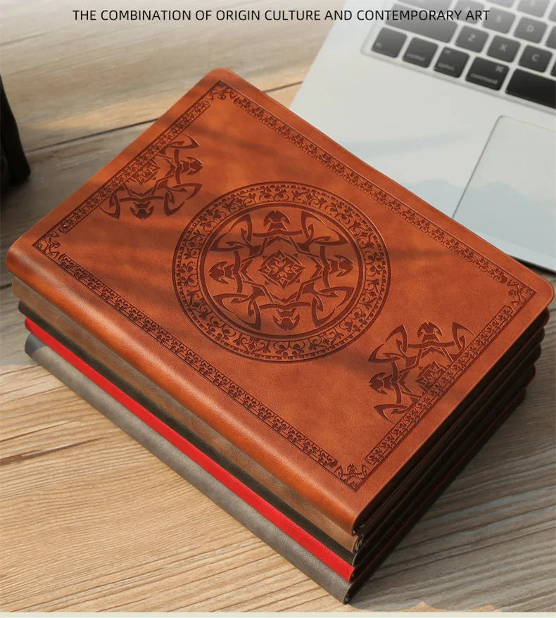 SQUMIDER A5 Geprägtes PU Leder Notizbuch - 120 Seiten