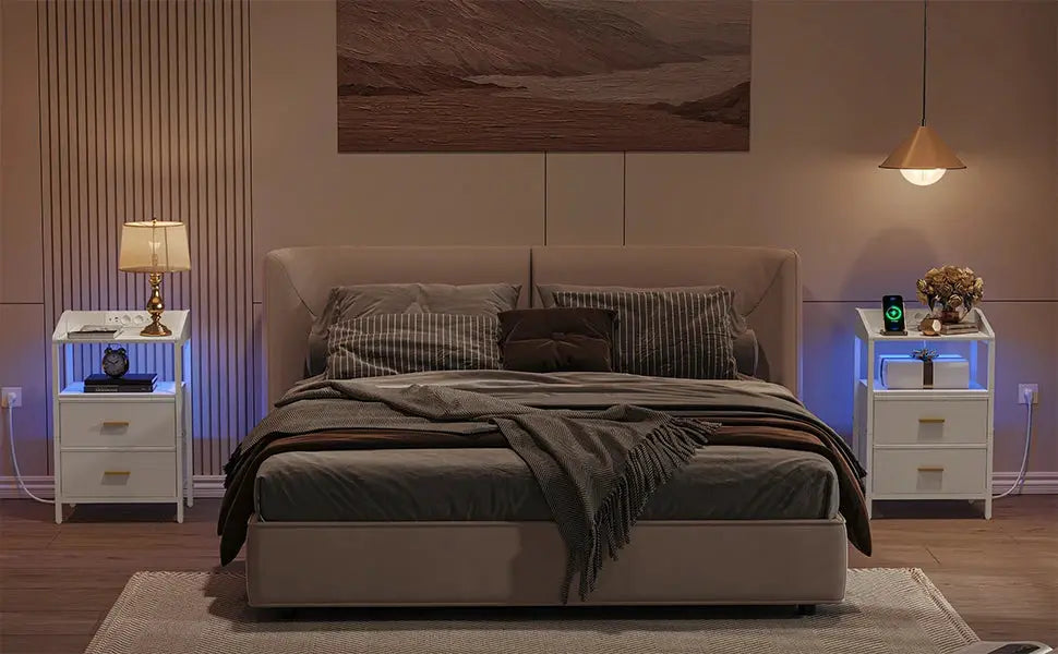 Nachttisch mit LED-Beleuchtung und Ladestation, Beistelltisch mit 2 Stoffschubladen und Ablagen, mit USB-Anschlüssen by Golden Bridge Store