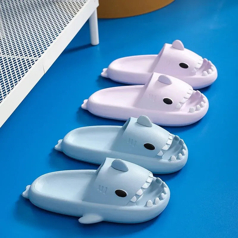 Niedlich Hai Hausschuhe Plattform Frauen Männer Innen Badezimmer Cloud Slides Paare Sommer Weich Eva Weiblich Männlich Strand Flip Flops