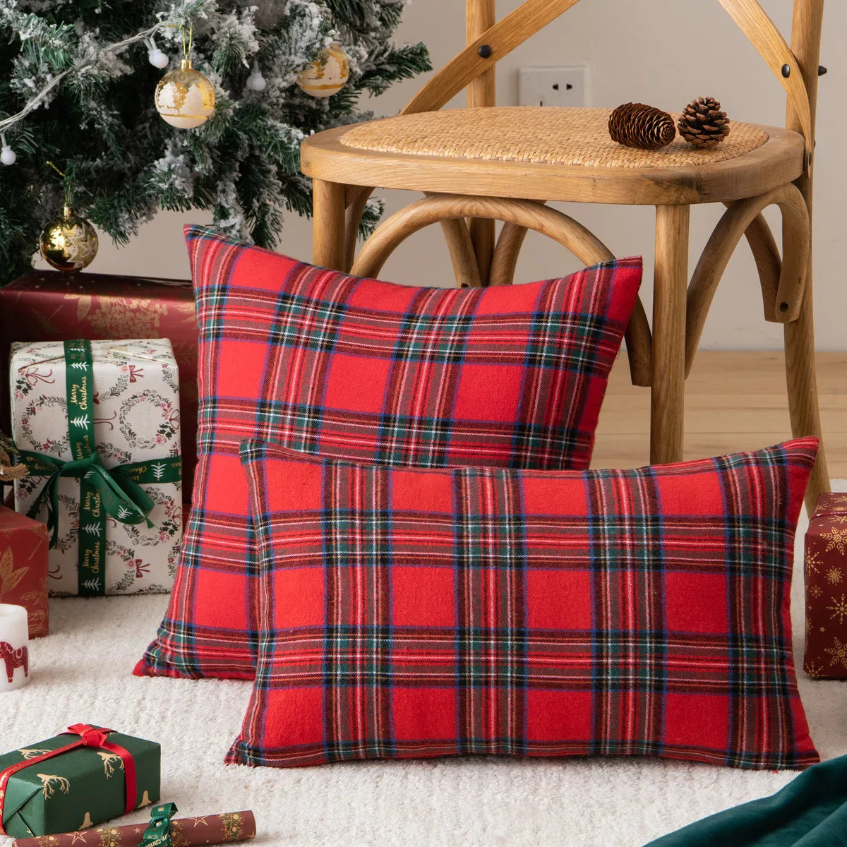 Pack of 2 Christmas Plaid Decorative Throw Pillow Covers Scottish Tartan Cushion Case for Farmhouse Home Holiday Decoration