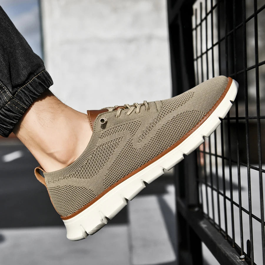 New Men's Sneakers Light Breathable Casual Flat Shoes Outdoor Fashion Comfortable Dress Shoes Anti-Slip Sports Walking Shoes