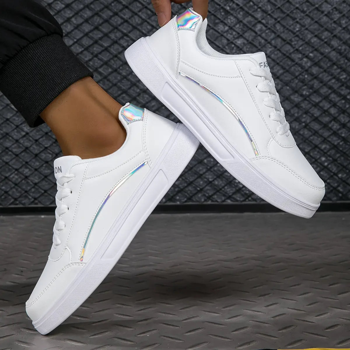Women's White Shoes Spring Autumn Outdoor Flat Casual Sports Shoes Men New EVA Sole Lace Up Round Toe Fashionable Office Shoes