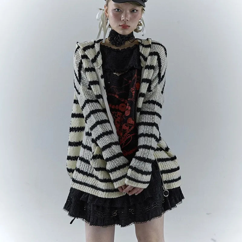 Karrcat Grunge Strickjacke Hollow Out - S/M, Vollarm